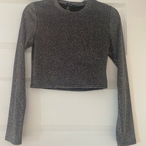 Forever 21 Women’s Shimmering Silver Long Sleeve Crop Top - Large